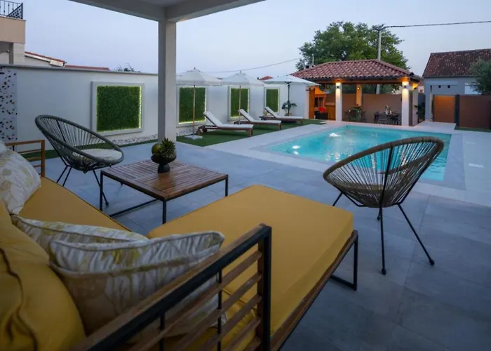 Дом отдыха Lux Vintage House Bella Biograd Na Moru *