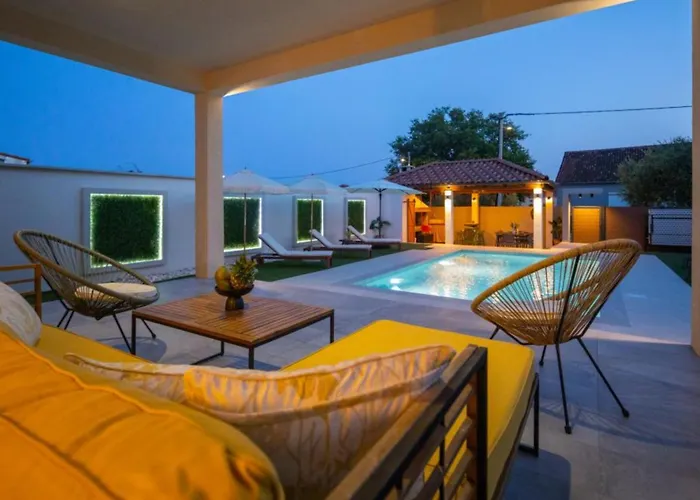 Дом отдыха Lux Vintage House Bella Biograd Na Moru *